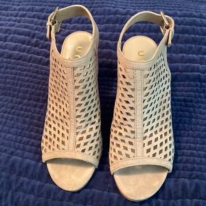 Unisa natural sandals